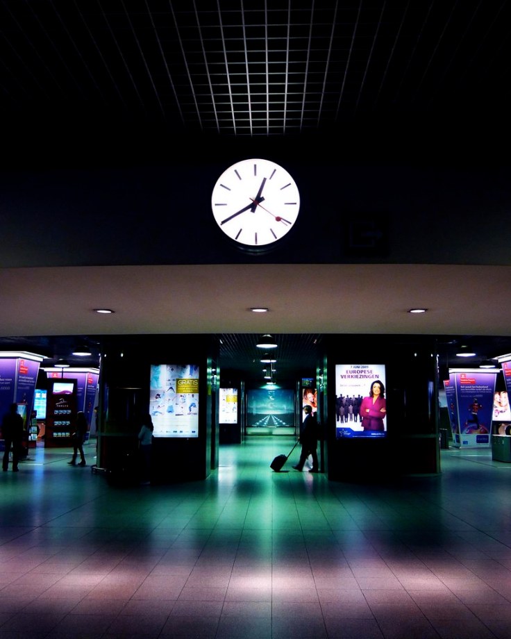 Transit spatio-temporel (à Bruxelles-Midi)