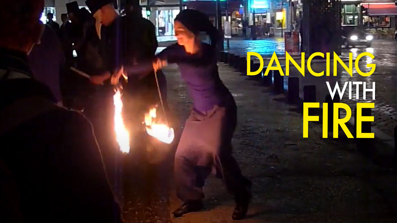 Dancing With Fire - Performance à Liège