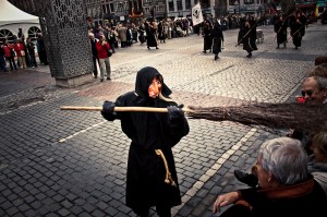 Grand coup de balai (Macrale noire) - Liège - Photo : Gilderic