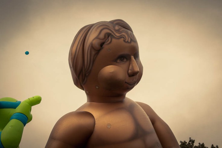 Ballon Manneken Pis et Tortue Ninja (Balloon's Day Parade, Bruxelles) - Photo : Gilderic