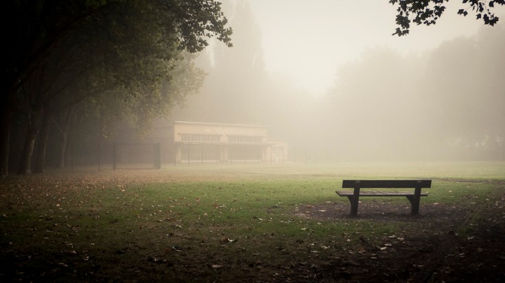 L'école dans la brume (Peville, Grivegnée) - Photo : Gilderic L'école dans la brume (Peville, Grivegnée) - Photo : Gilderic
