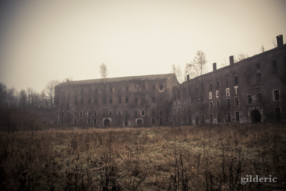 Fort brumeux - Fort de la Chartreuse, Liège - Photo : Gilderic