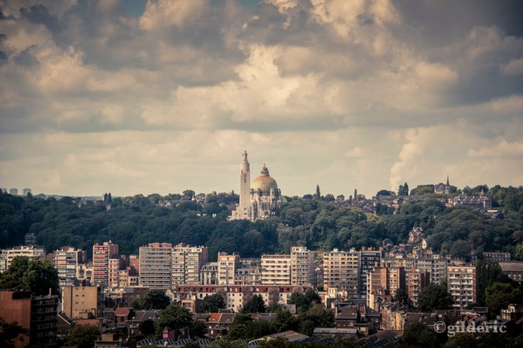 Liège et le monument interallié - Photo : Gilderic