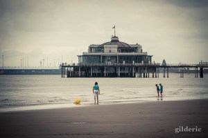 Plage de Blankenberge sous la pluie - Photo : Gilderic