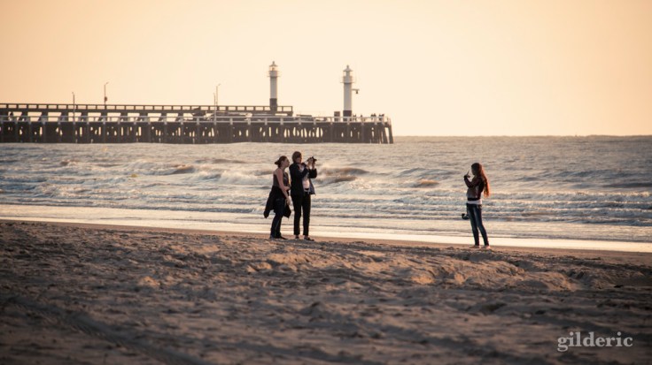 Séance photo sur la plage (de Blankenberge) - Photo : Gilderic