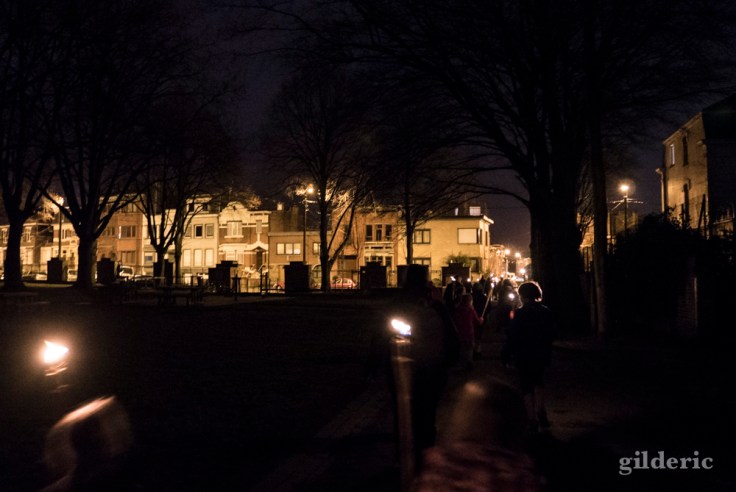 Marche au flambeaux des scouts à la Chartreuse (Liège)