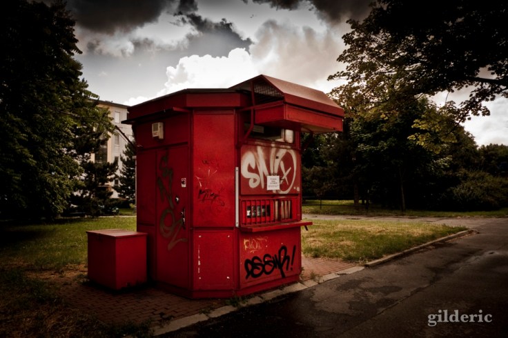 Kiosque à journaux insolite