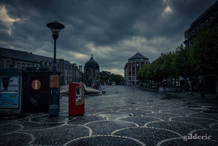 Dark Summer : Place Saint-Lambert, Liège