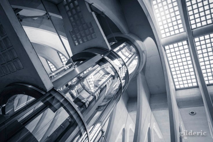 The Rocket Tube (Liège-Guillemins)