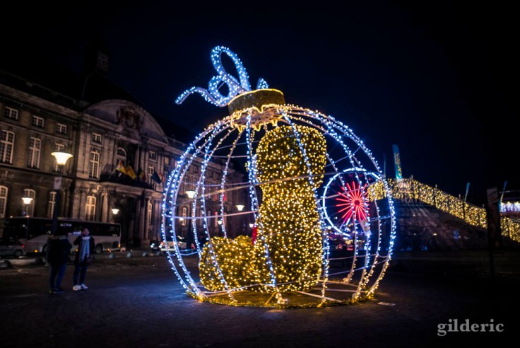 L'ours de lumière (Liège, Belgique)