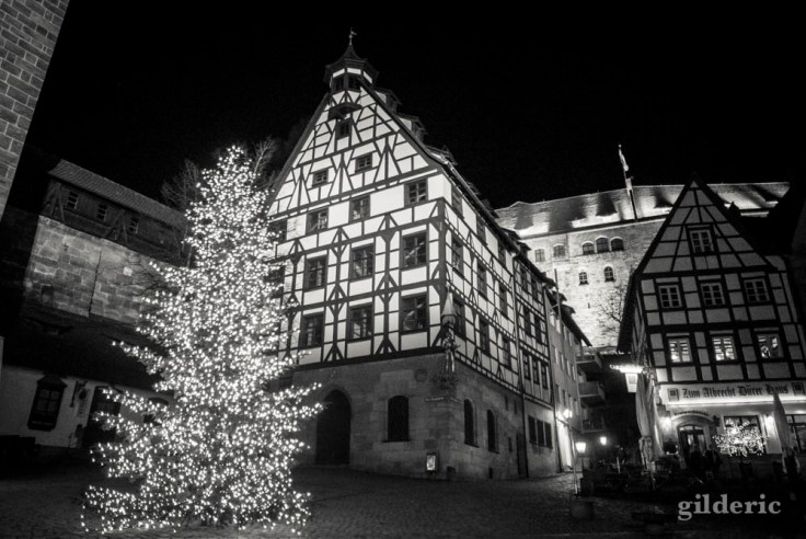 Vieille ville de Nuremberg (de nuit)