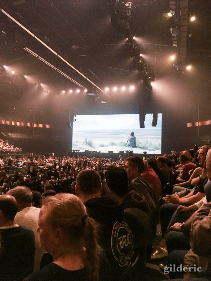 Roger Waters "Us + Them Tour" live à Anvers : l'écran avant le show