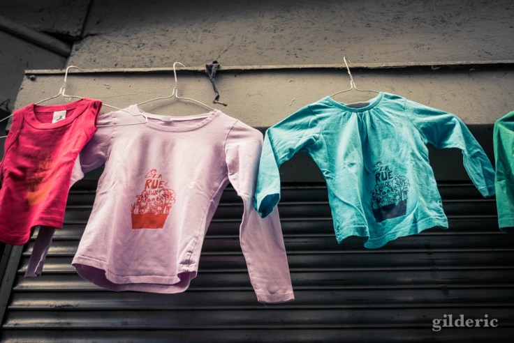 La Rue aux enfants en Neuvice (Liège) : t-shirts
