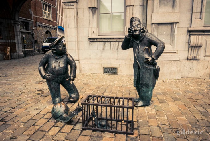 Namur en automne (sculptures de Djoseph et Françwès, devant le Palais des congrès de Namur)