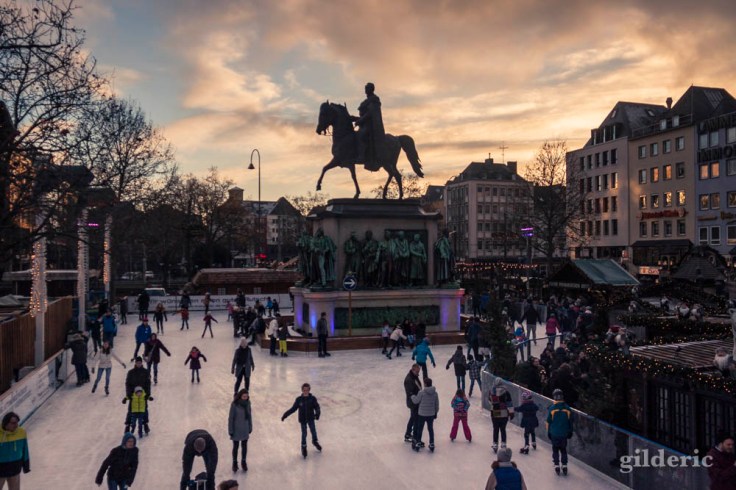 Sur le marché de Noël de Cologne