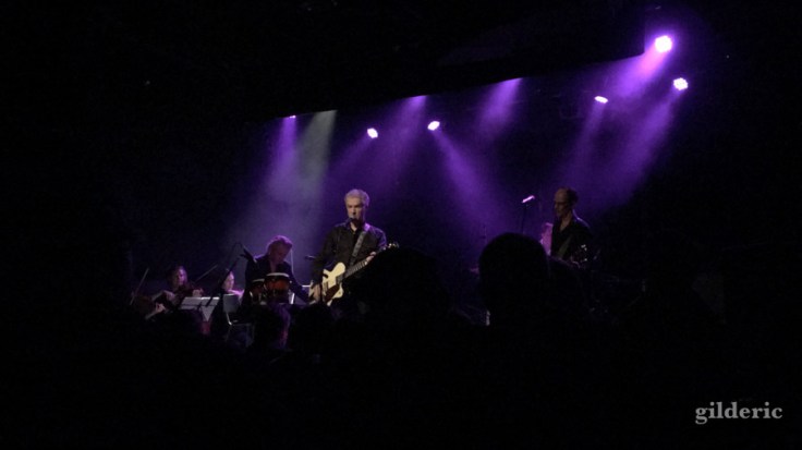 Mick Harvey chante "the songs of Serge Gainsbourg (au Reflektor)