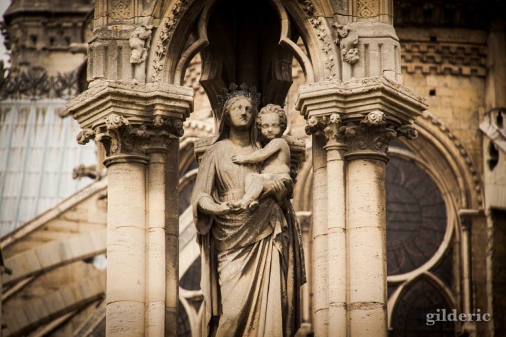 Notre-Dame de Paris (détail de statue)