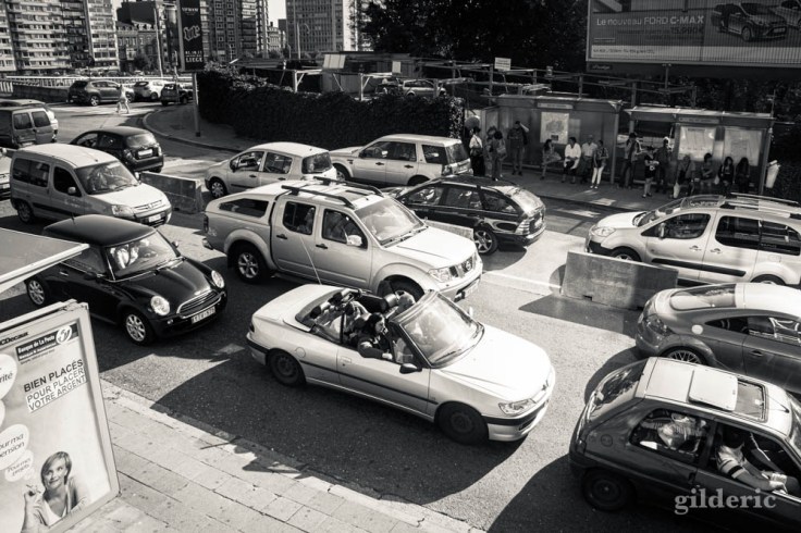 Voitures dans un bouchon à Liège