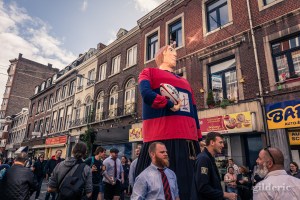 Géant Xhovémont dans le cortège du 15 août 2019