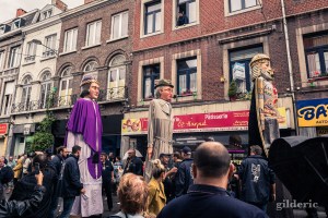 Les géants de Liège mènent le cortège du 15 août 2019