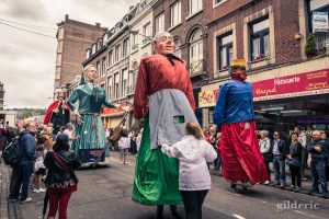 Géants de Walshoutem au cortège du 15 août à Liège