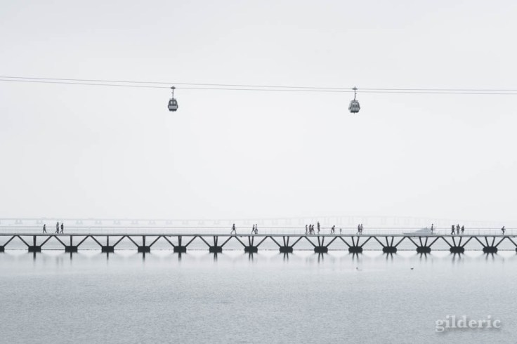 Street photography à Lisbonne : téléphérique minimaliste