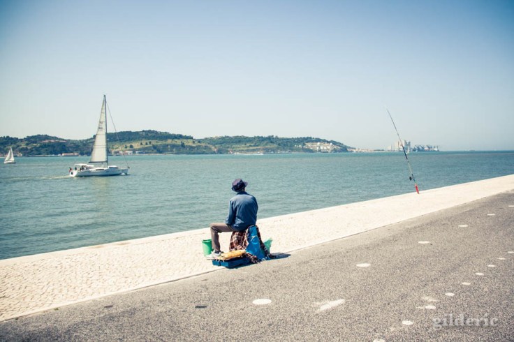 Street photography à Lisbonne : Le pêcheur de Belém