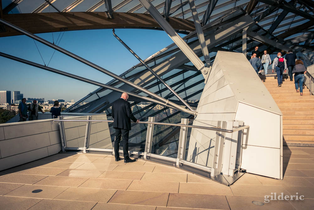 Sur la terrasse de la Fondation Louis Vuitton