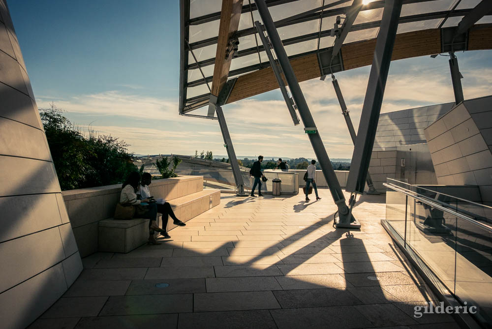 Sur la terrasse de la Fondation Louis Vuitton