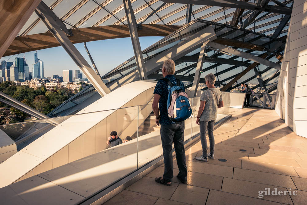 Sur la terrasse de la Fondation Louis Vuitton