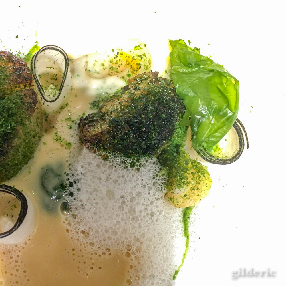 Saint-Jacques, émulsion, radis noir (plat du Delys)