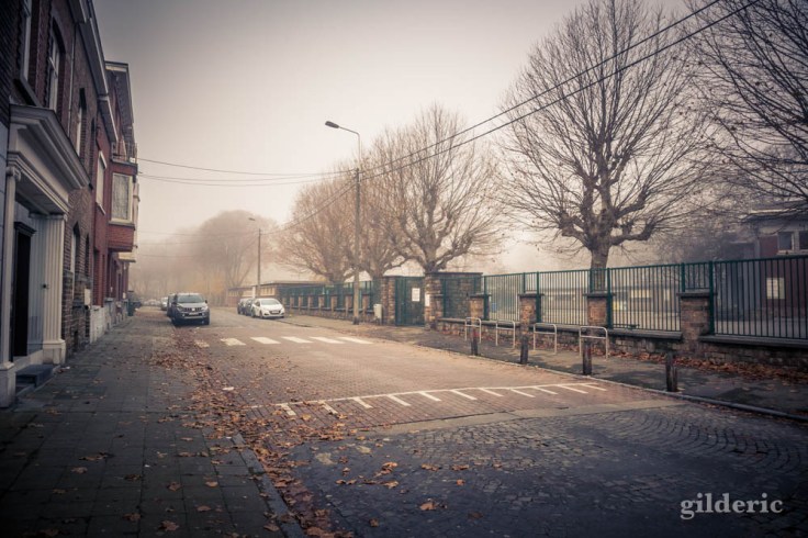 Rue brumeuse (Péville, Grivegnée)