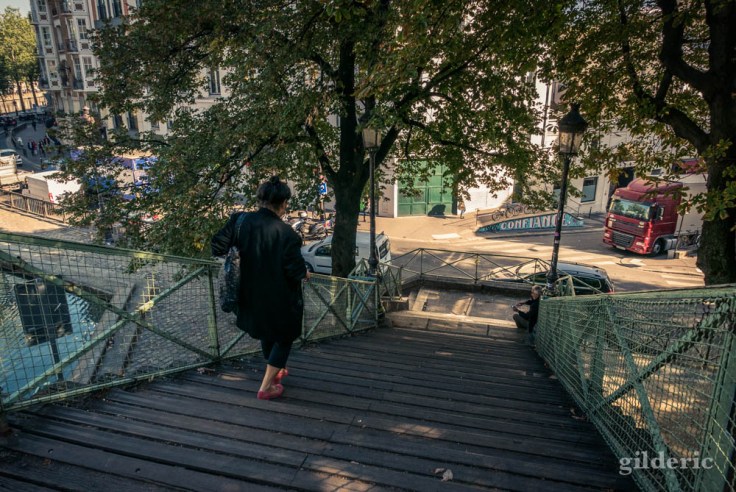 Photo de rue au canal Saint-Martin (Paris)