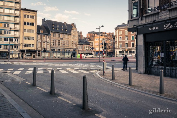Liège Lockdown : au coin du boulevard (suite au confinement luttant contre le coronavirus)