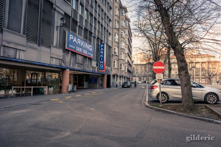 Liège Lockdown : Pas de problème de parking Place Saint-Paul (suite au confinement luttant contre le coronavirus)