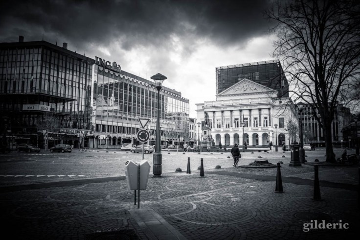 Liège en quarantaine (coronavirus) : Opéra royal de Wallonie (photo en noir et blanc)