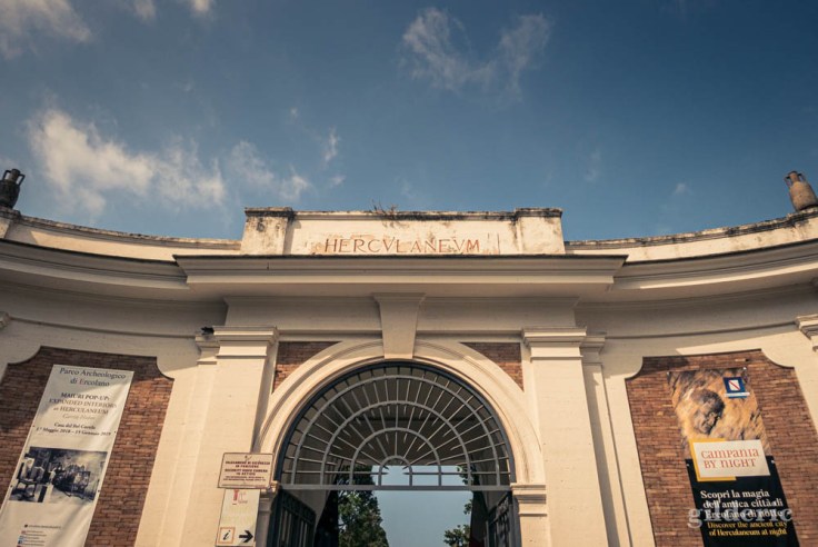 Portail d'entrée du parc archéologique de Herculanum