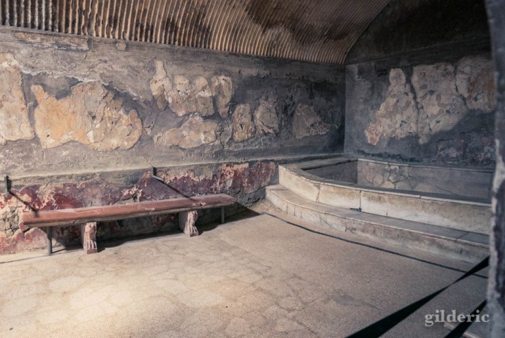Caldarium dans les Thermes des femmes à Herculanum