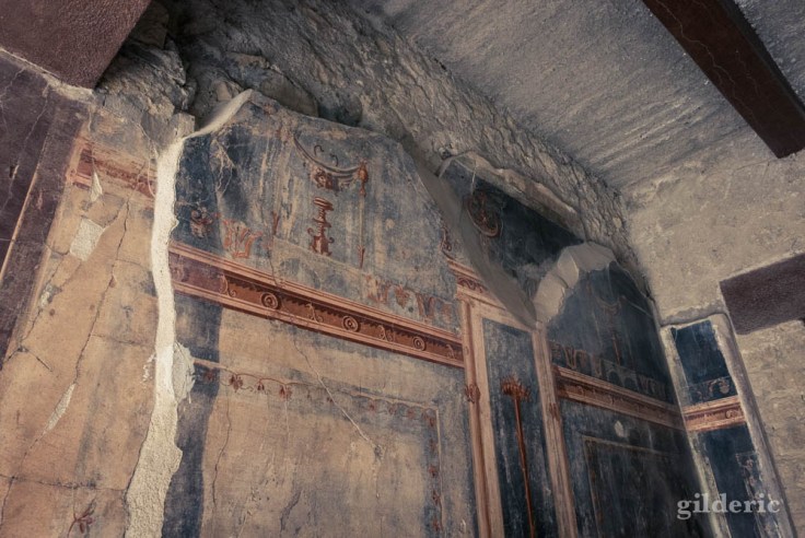 Décors intérieurs de la Casa del Salone Nero à Herculanum