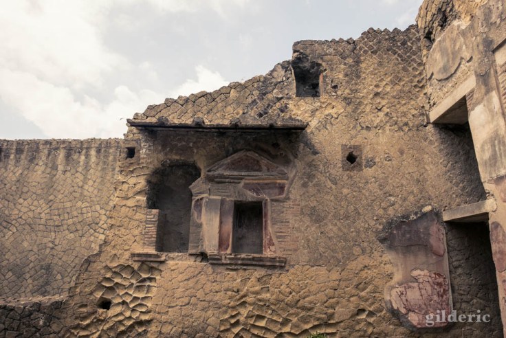 Extérieur de la Casa dei Due Atria (Herculanum)