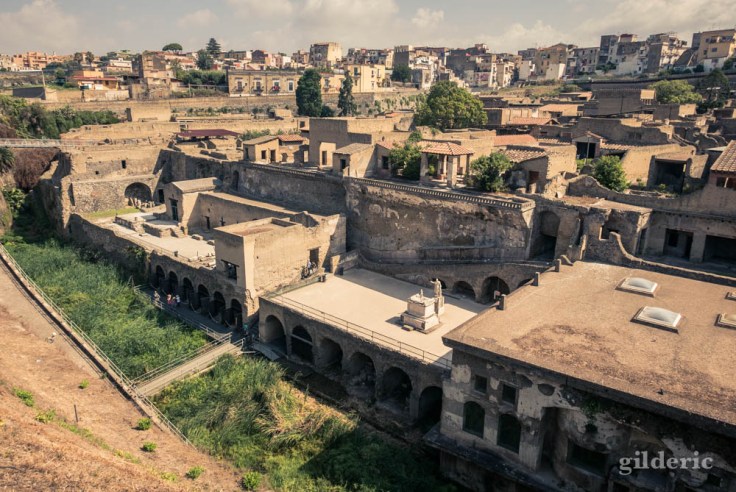 Vue panoramique des vestiges d'Herculanum