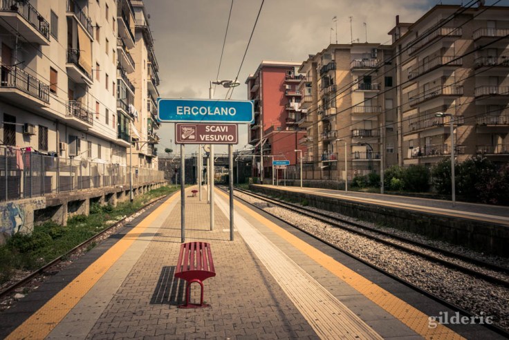 Arrêt de train pour le site d'Herculanum (Ercolano Scavi)