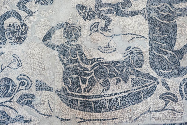 Scène érotique en mosaïque de Pompéi, au musée archéologique de Naples