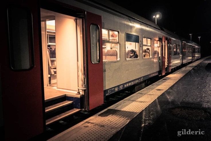 Un soir en gare de Visé : le train de Maastricht