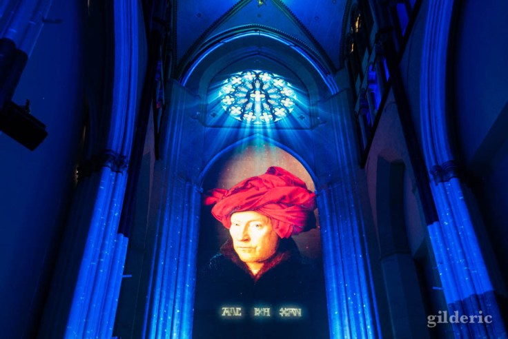 Visiter Gand : projection de l'autoportrait de Van Eyck