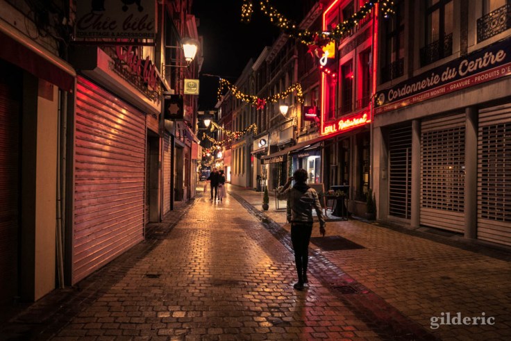 Photographier Noël : solitudes urbaines à Liège