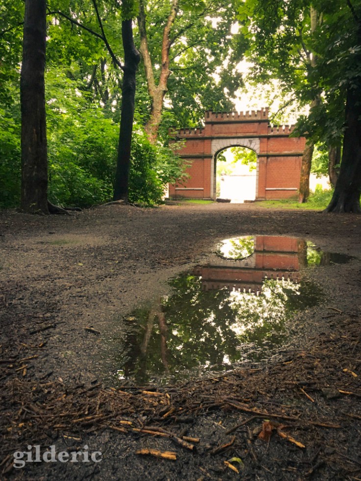 Monument du Fort de la Chartreuse et reflet
