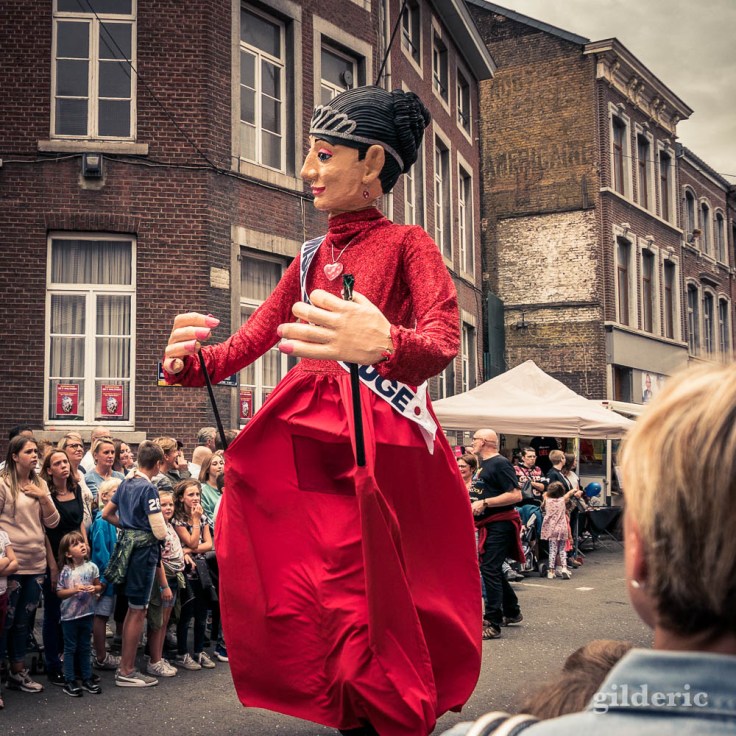 Géante invitée, aux fêtes du 15 août à Liège
