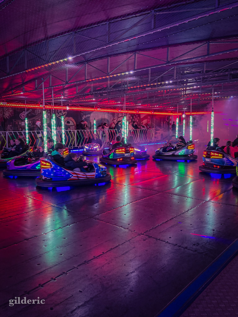 Auto scooters sur la foire de Liège