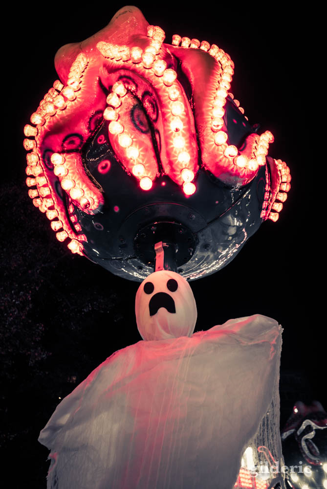 Fantôme et pieuvre (Halloween sur la Foire de Liège)